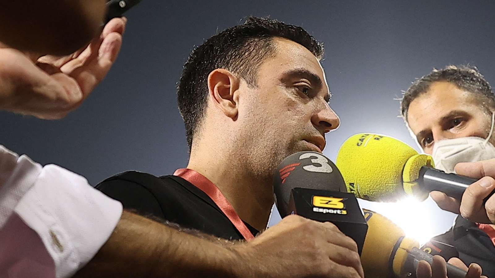 为紧密的合 为紧密的合