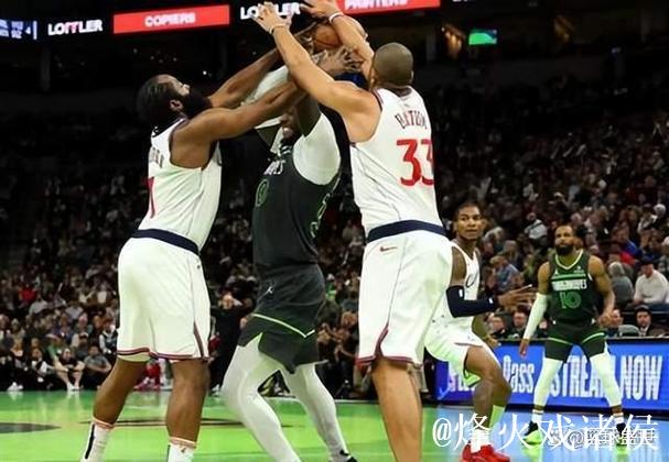 船记吐槽：别队都在找赢球方法，糟糕的快船却在找输球方法