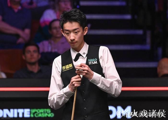 斯诺克大师赛:吴宜泽与肖国栋携手闯入八强 斯诺克大师赛:吴宜泽与肖国栋携手闯入八强