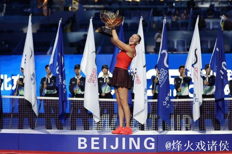 阿尼西莫娃2-1战胜诺斯科娃 首夺中网女单冠军